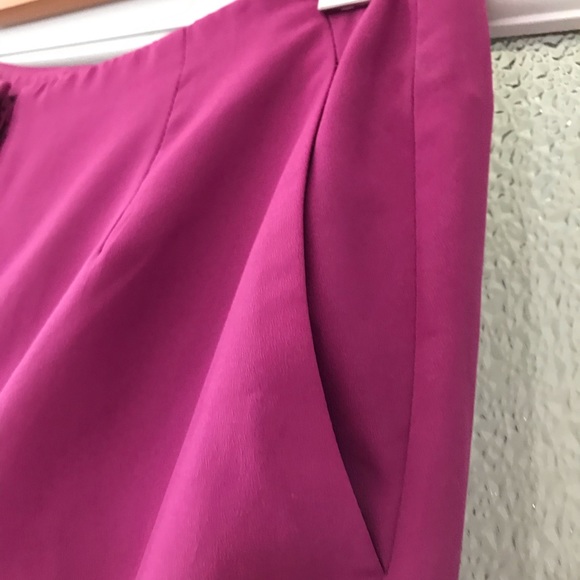 BCBG Magenta flowy pants - Picture 4 of 5